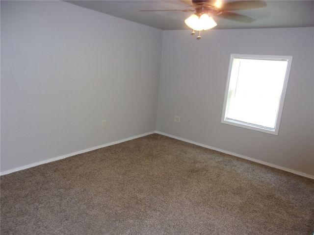 606 Huckleberry Lane, Springdale, AR 72764