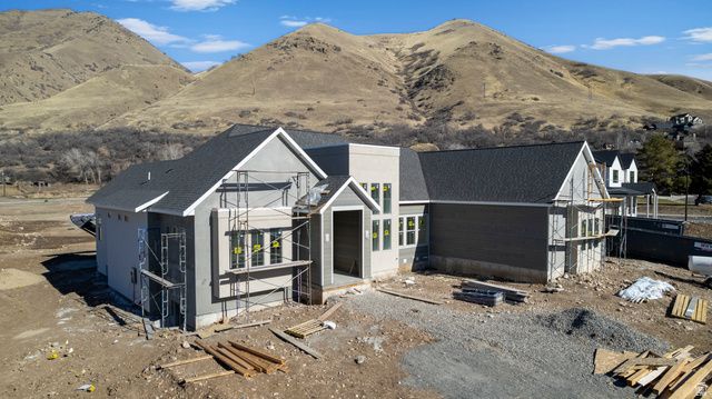 2213 E 850 S, Springville, UT 84663