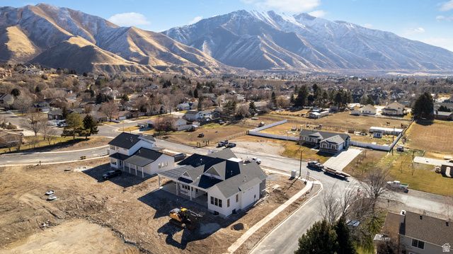 2213 E 850 S, Springville, UT 84663