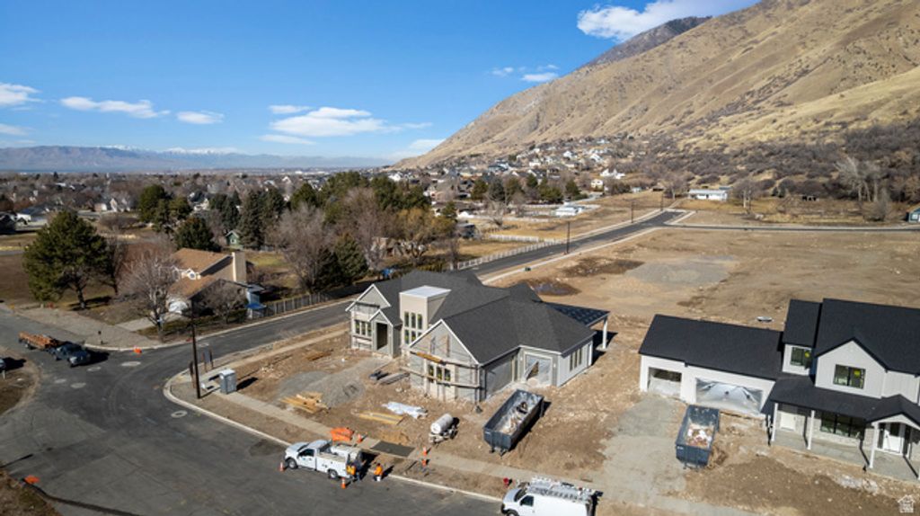 Image 7 of property listing at 2213 E 850 S, Springville, UT 84663