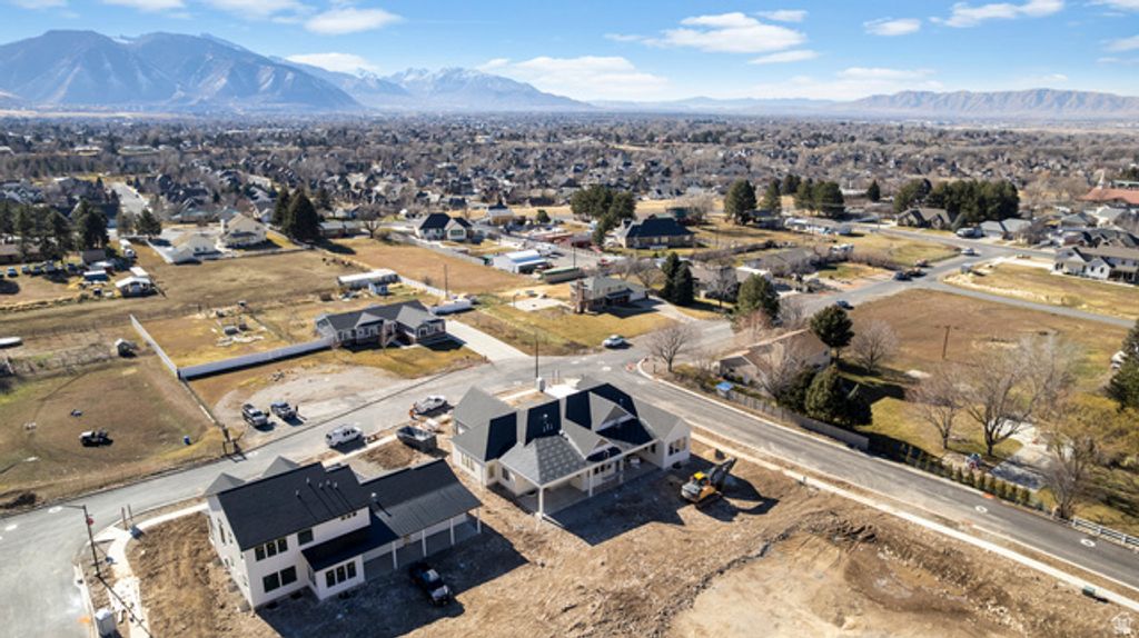 Image 10 of property listing at 2213 E 850 S, Springville, UT 84663