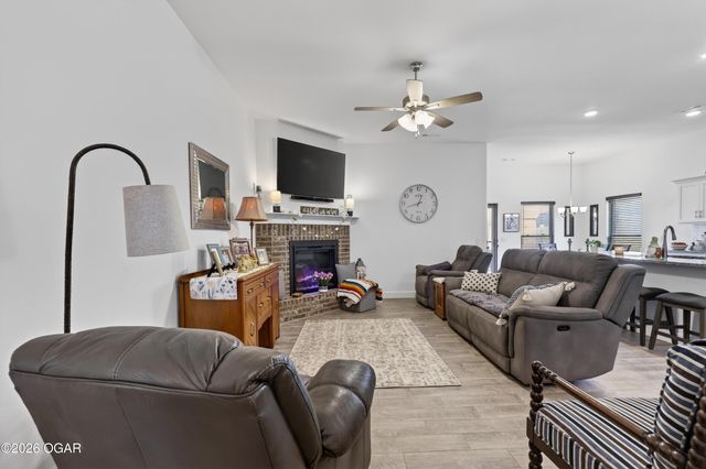 309 Sophia Jane Lane, Duenweg, MO 64841