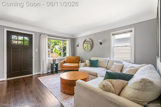 704 N Edison Avenue, Royal Oak, MI 48067