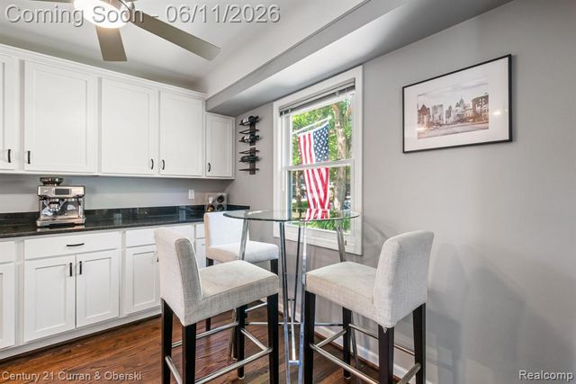 704 N Edison Avenue, Royal Oak, MI 48067