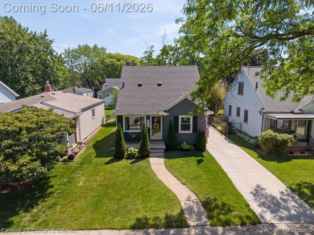 704 N Edison Avenue, Royal Oak, MI 48067