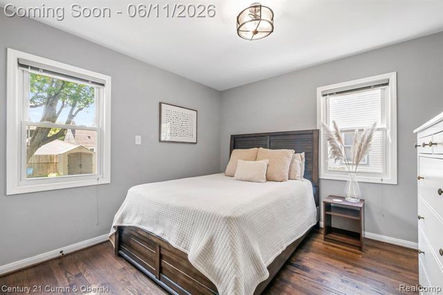 704 N Edison Avenue, Royal Oak, MI 48067