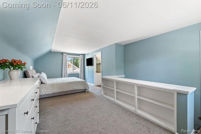 704 N Edison Avenue, Royal Oak, MI 48067