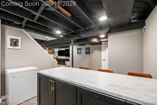 704 N Edison Avenue, Royal Oak, MI 48067