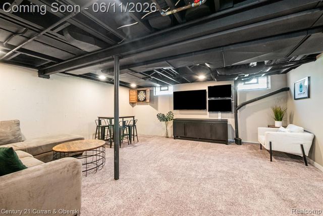704 N Edison Avenue, Royal Oak, MI 48067