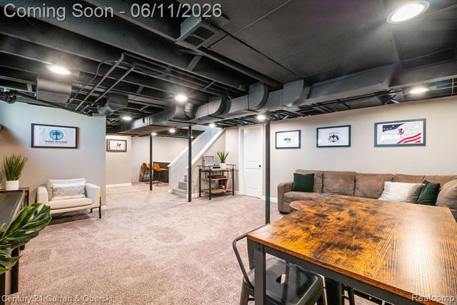 704 N Edison Avenue, Royal Oak, MI 48067