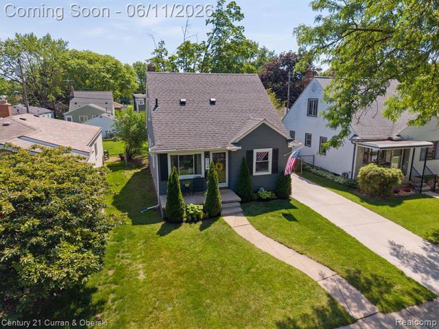 704 N Edison Avenue, Royal Oak, MI 48067