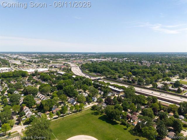704 N Edison Avenue, Royal Oak, MI 48067