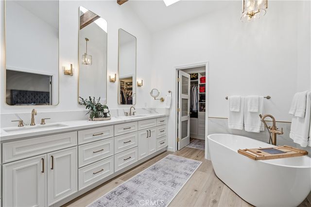 6257 Riviera Circle, Long Beach, CA 90815
