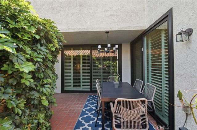 6257 Riviera Circle, Long Beach, CA 90815
