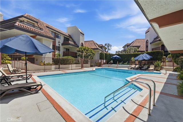 6257 Riviera Circle, Long Beach, CA 90815