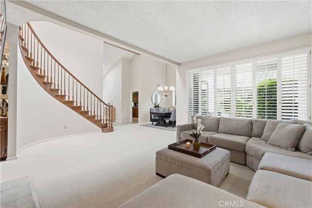 6257 Riviera Circle, Long Beach, CA 90815