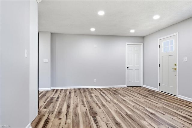 1512 Wildwood DR, Hampton, VA 23666