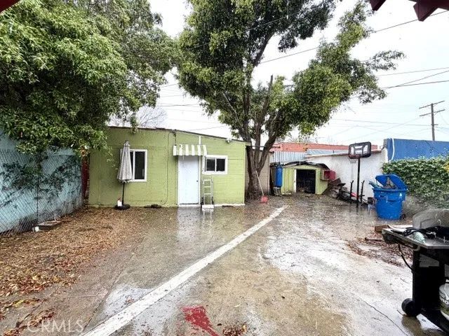 3005 11th Avenue, Los Angeles, CA 90018