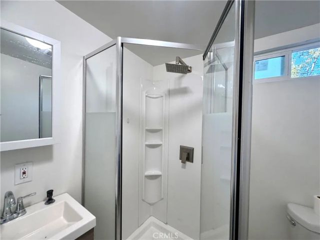3005 11th Avenue, Los Angeles, CA 90018