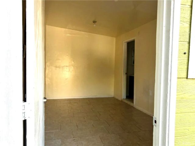 3005 11th Avenue, Los Angeles, CA 90018