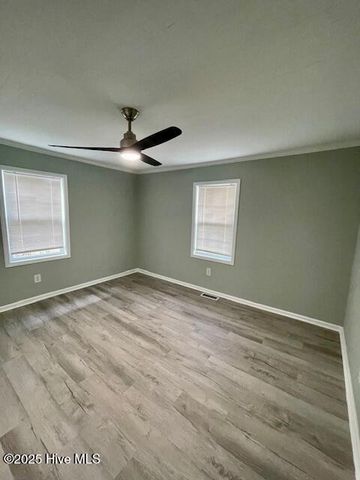 210 Renaldi Street, Elizabethtown, NC 28337