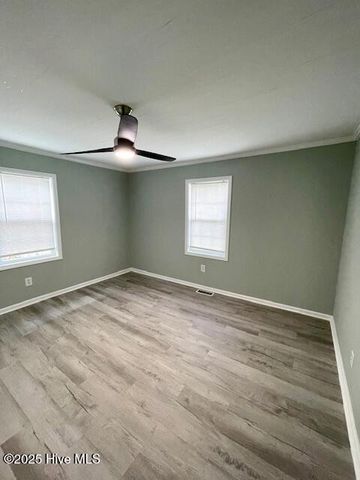 210 Renaldi Street, Elizabethtown, NC 28337