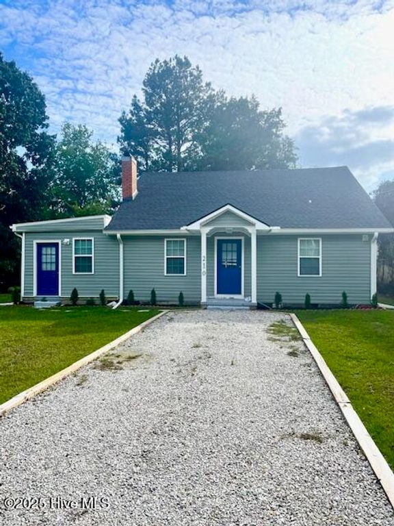 210 Renaldi Street, Elizabethtown, NC 28337