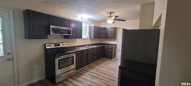 419 N JOHNSON Avenue, Mt Vernon, IL 62864