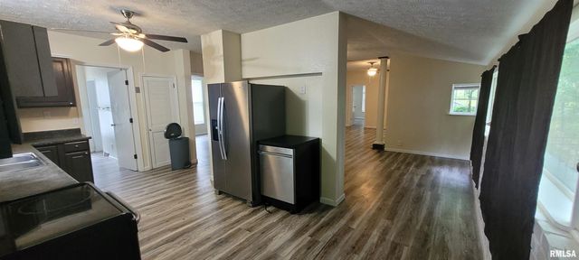 419 N JOHNSON Avenue, Mt Vernon, IL 62864