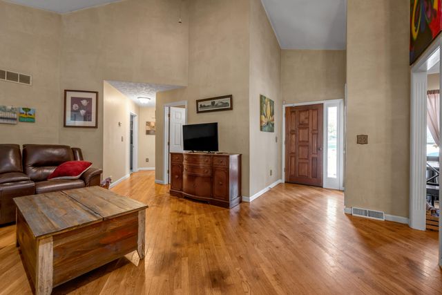 2073 Crystal Springs Road, Danville, KY 40422