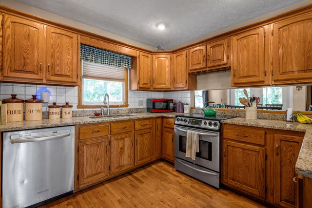 2073 Crystal Springs Road, Danville, KY 40422