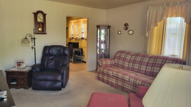 137 Redmond Road, Columbus, OH 43228