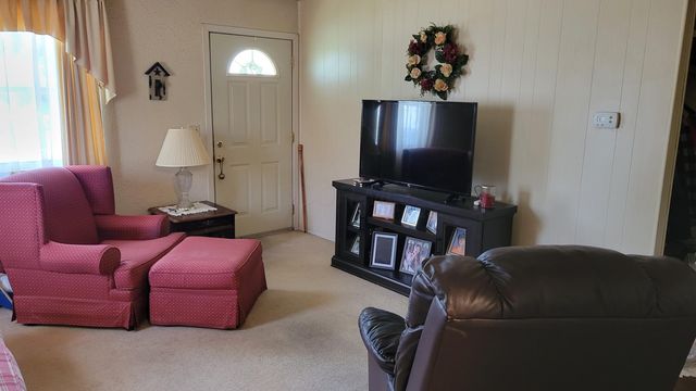 137 Redmond Road, Columbus, OH 43228