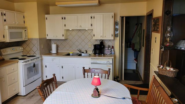 137 Redmond Road, Columbus, OH 43228