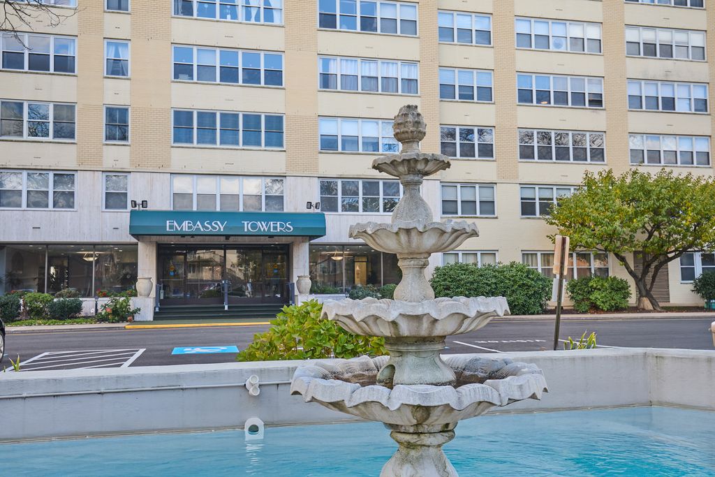 2625 Park Avenue 5N, Bridgeport, CT 06604