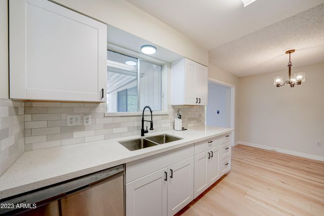 10144 W CHERYL Drive, Sun City, AZ 85351