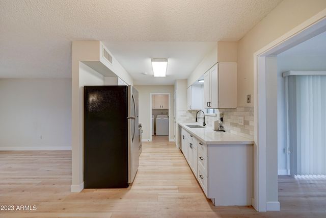 10144 W CHERYL Drive, Sun City, AZ 85351