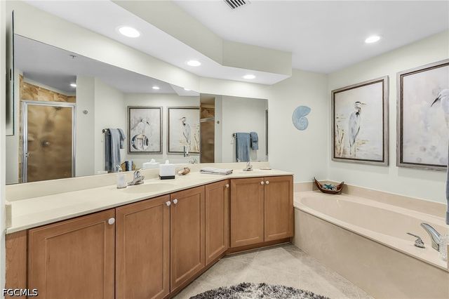 4141 Bay Beach LN 456, Fort Myers Beach, FL 33931