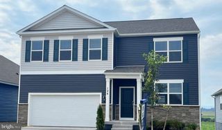 124 WOODFORD DR, Stephens City, VA 22655