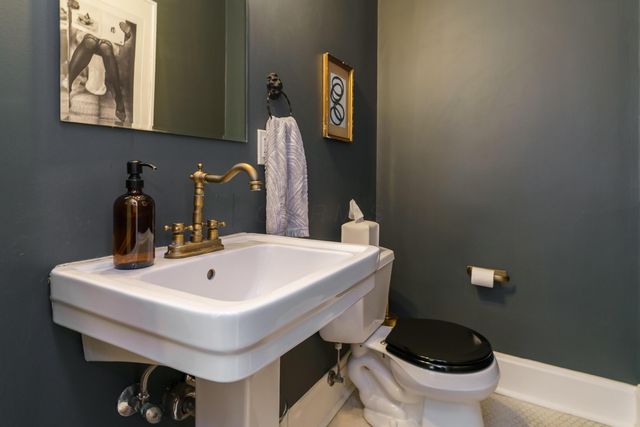 195 E Mithoff Street, Columbus, OH 43206