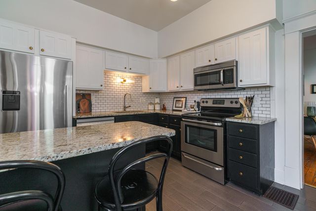 195 E Mithoff Street, Columbus, OH 43206