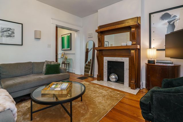 195 E Mithoff Street, Columbus, OH 43206