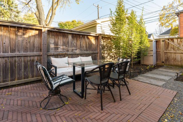 195 E Mithoff Street, Columbus, OH 43206