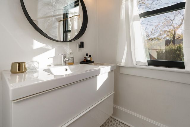 195 E Mithoff Street, Columbus, OH 43206