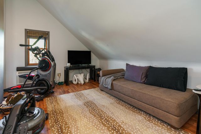 195 E Mithoff Street, Columbus, OH 43206