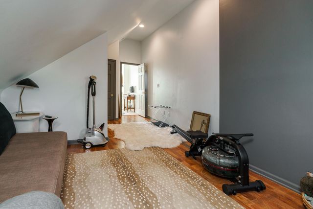 195 E Mithoff Street, Columbus, OH 43206