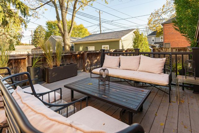 195 E Mithoff Street, Columbus, OH 43206