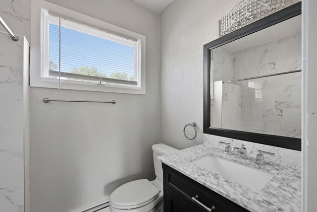 94 Upland St, Springfield, MA 01104