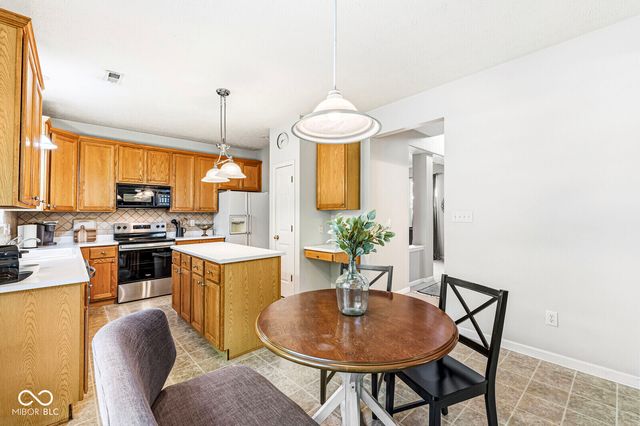 10824 Madeline Court, Fishers, IN 46037