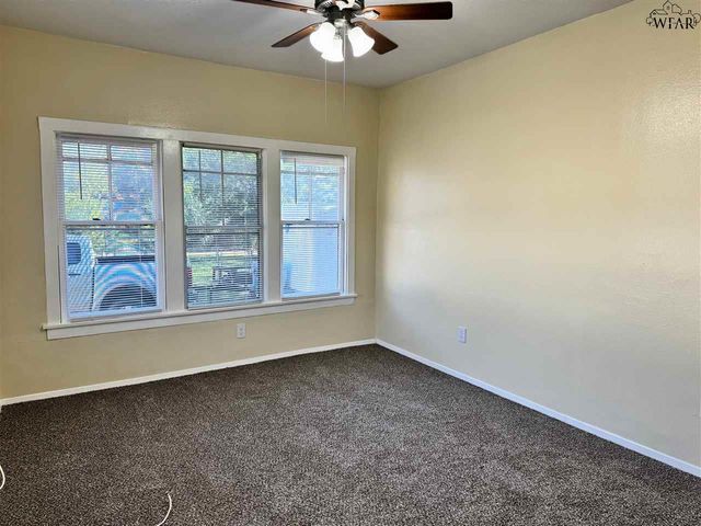 1652 COLLINS AVENUE, Wichita Falls, TX 76301